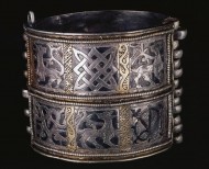 Древнерусский плетенный орнамент на браслете клада из Старой Рязани